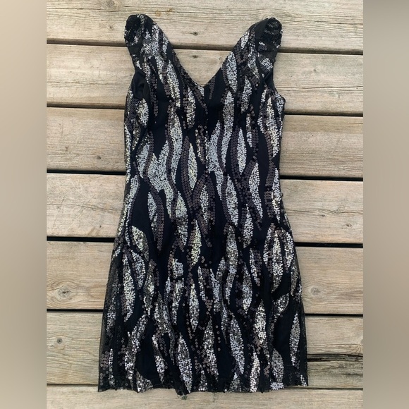 Le Chateau Black Sequin Mini Dress - Size S/P - Picture 2 of 5
